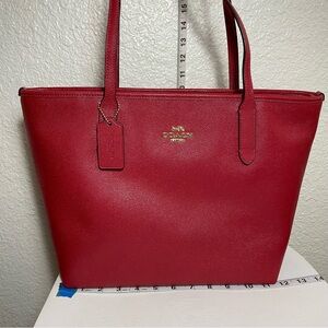 COACH Leather City Zip Tote Shoulder Bag